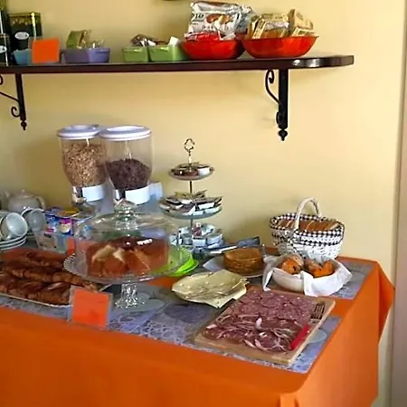 Il Casolare فندق مبيت وإفطار 3*